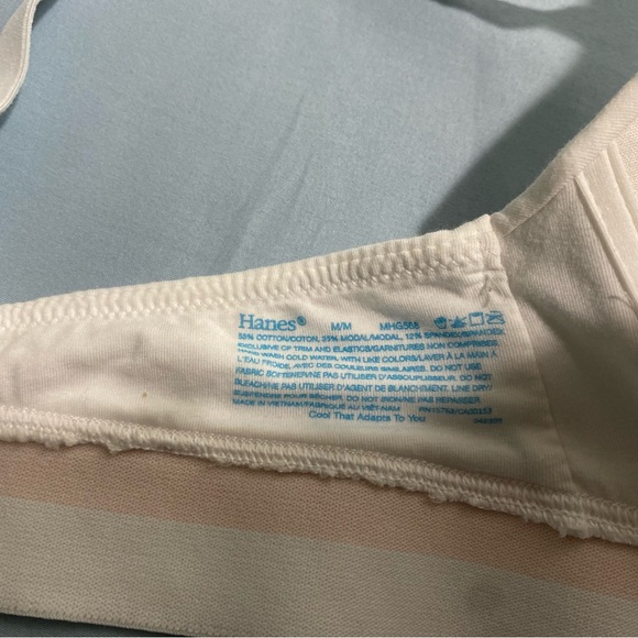 🙌🤩🤩Hanes No Wire White and Pink with Removable Straps Under Tee Shirt Bra - Picture 7 of 7